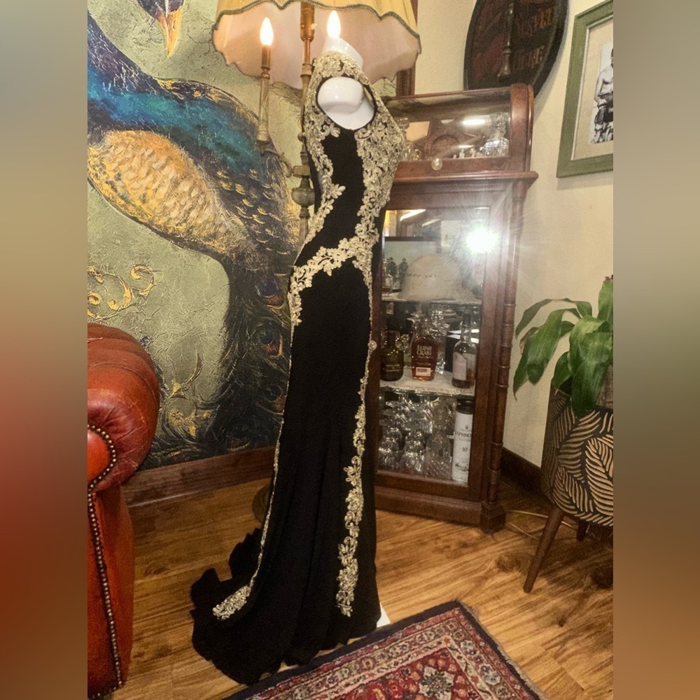 Besty & Adams Gold Embroidery Black Formal Gown Dress 0 - Picture 3 of 16